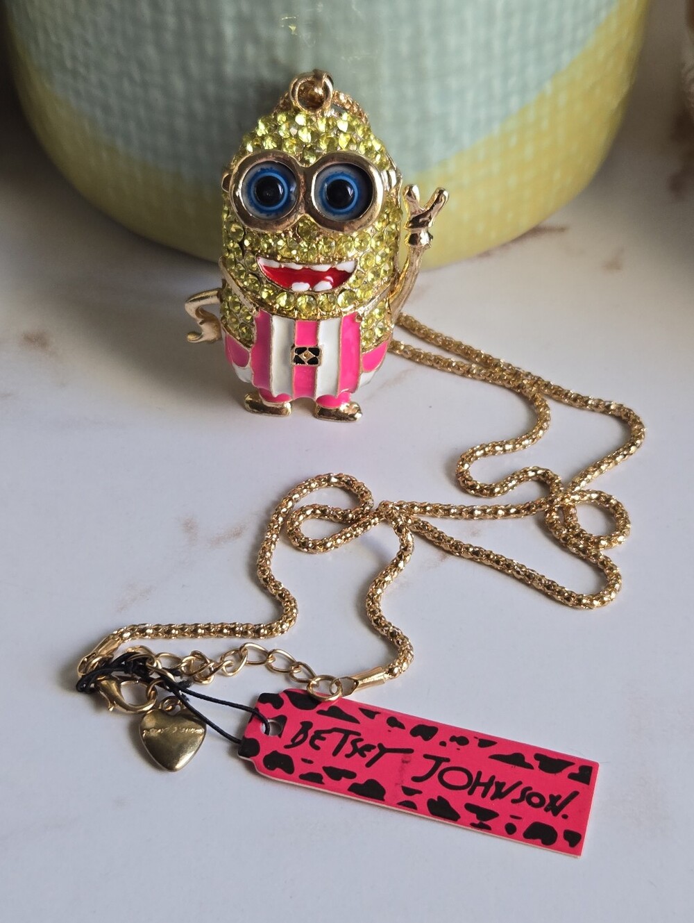 NWT Betsey Johnson Despicable Me Minion Pendant Necklace On The Chain